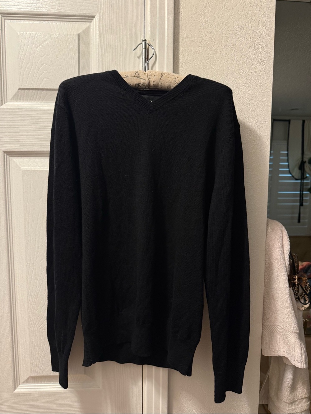 Bonobos Men's Black V-Neck Knit Sweater Fine Merino Wool